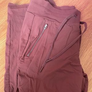 Athleta Trekkie North Jogger